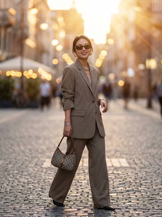 蘑菇视频-网红明星风格写真视频